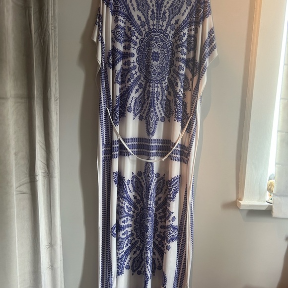 Maxi Dress Beach Coverup in fab rich blue print, EUC - super soft & comfort - Picture 7 of 7